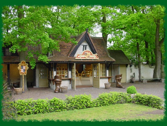 Aanzicht op De Kleyne Klaroen -|- Foto: Friso Geerlings,  2002 Het Wonderlijke WC Web